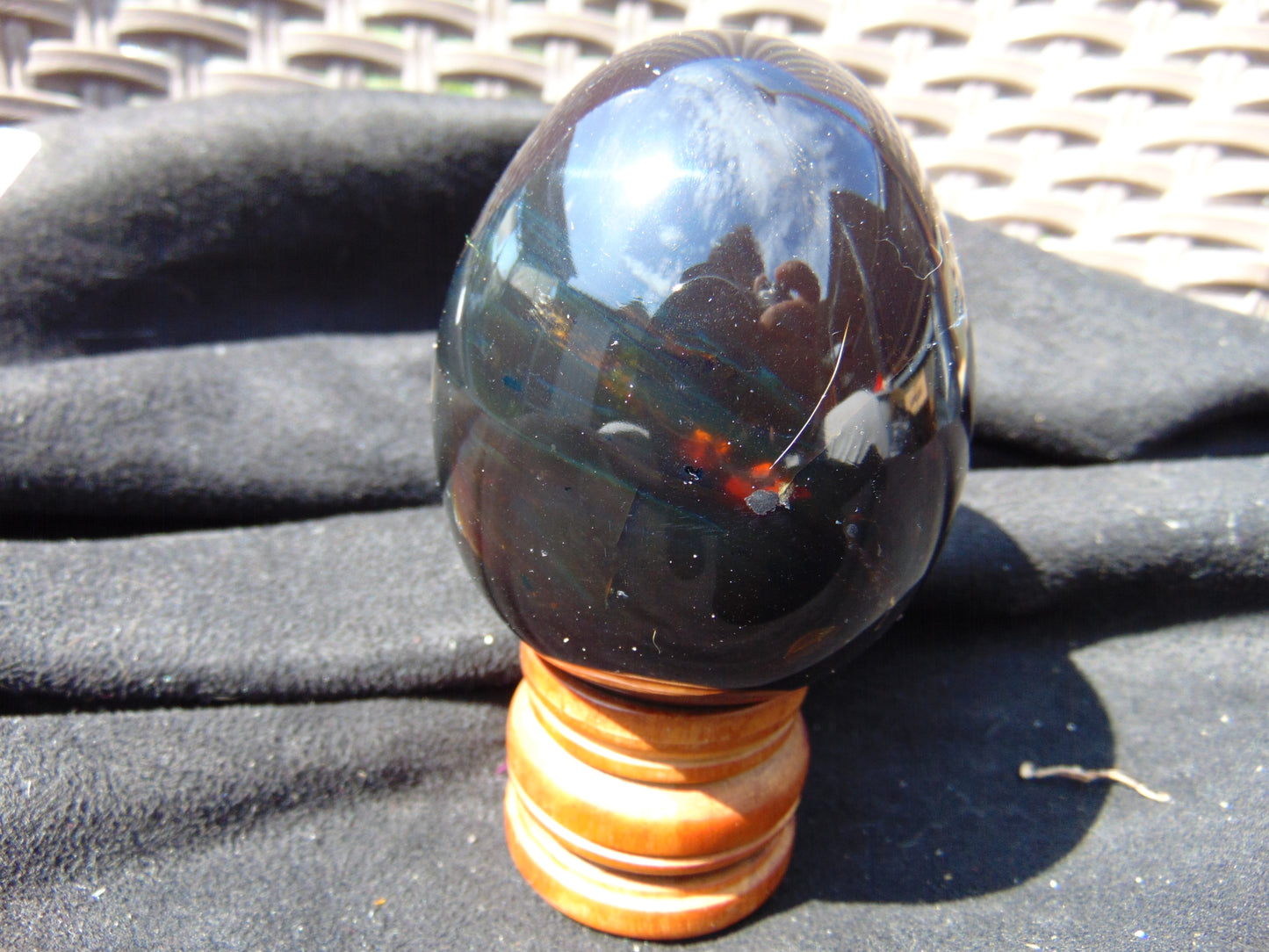 138 gr Shaped Egg 71x58 mm Indonesian Amber for Healing AJ1072