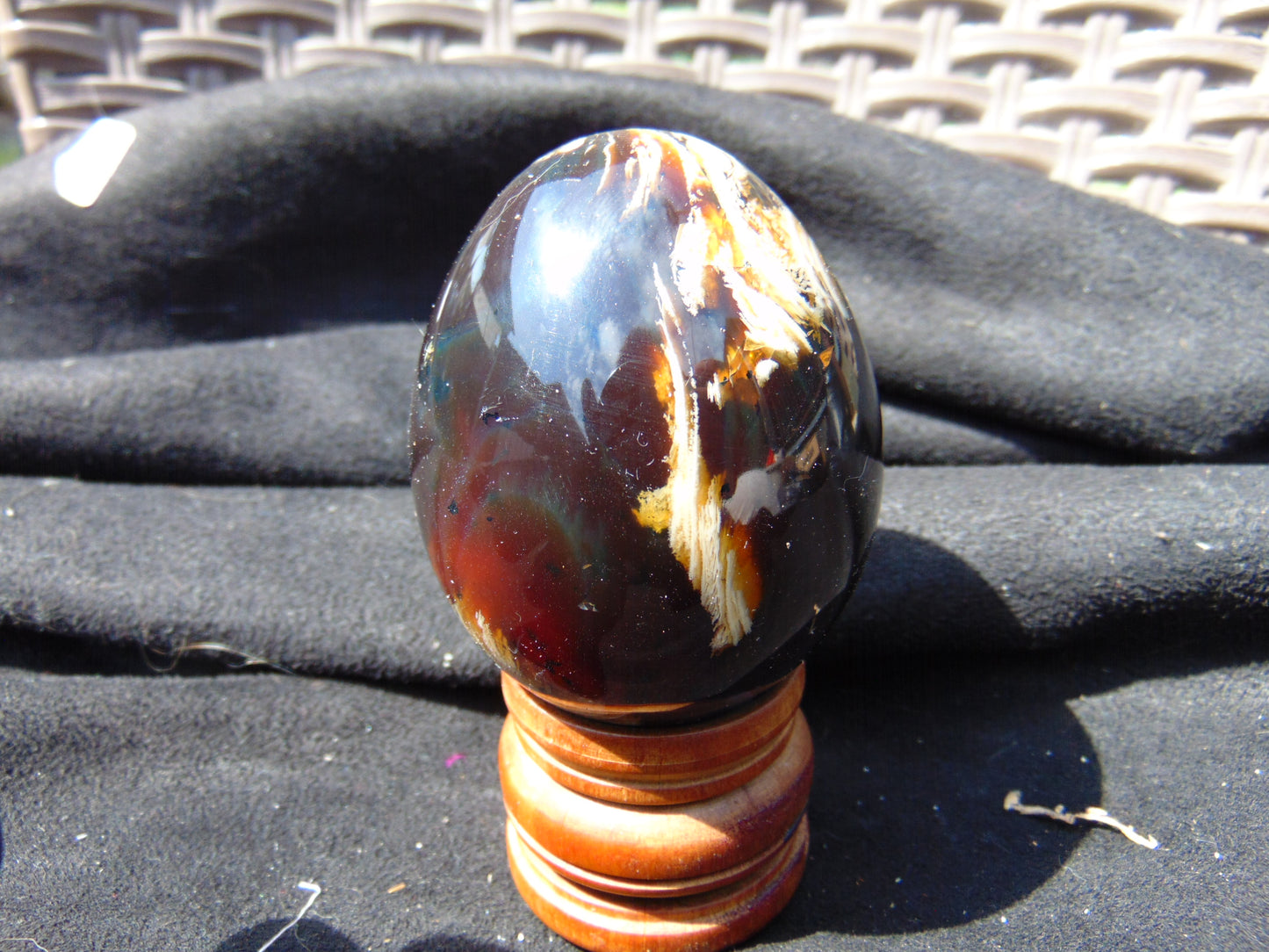 88 gr Shaped Egg 62x50 mm Indonesian Amber for Healing AJ1079