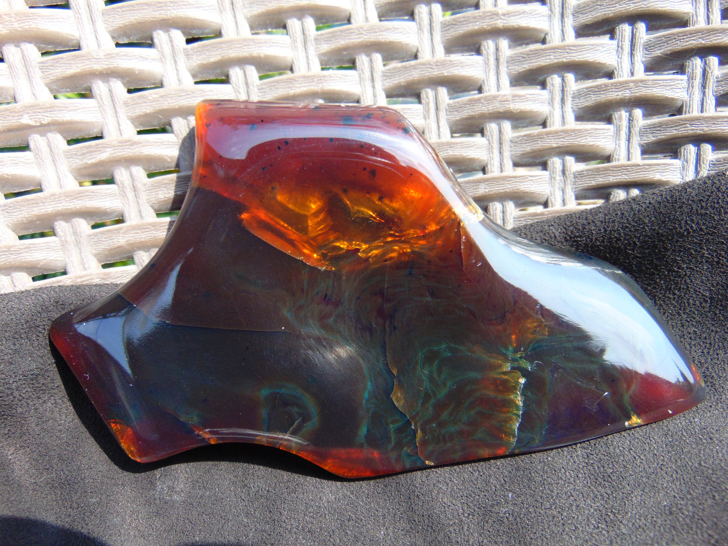 103 gram Slab polished Indonesian Sumatra Cherry Red Amber for Healing 25Y121