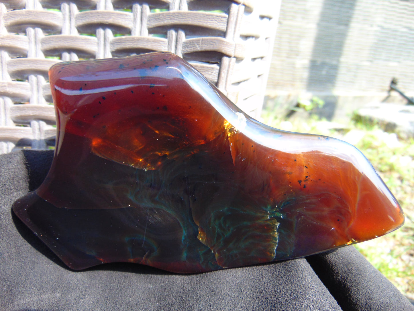103 gram Slab polished Indonesian Sumatra Cherry Red Amber for Healing 25Y121