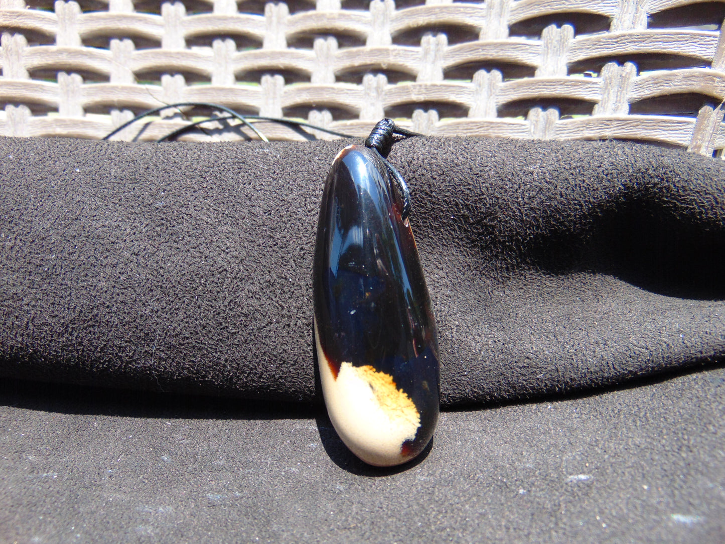 13 gr Teardrop Pendant Indonesian Blue White Amber for Healing 25A42