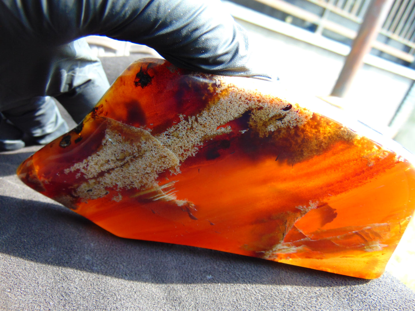 110 gram Slab Indonesian Sumatra White Honey Yellow Amber for Healing 25Y130