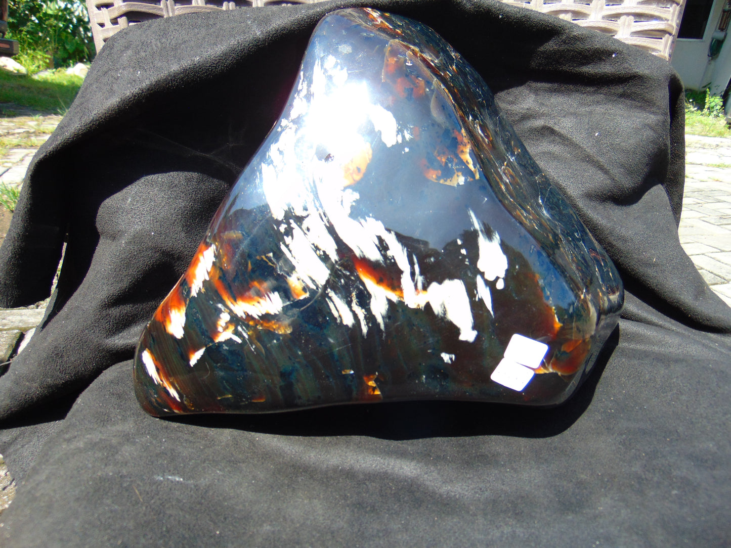 4455 gr Full Polished 21x21x12 cm Indonesia Dark Blue Amber AR107