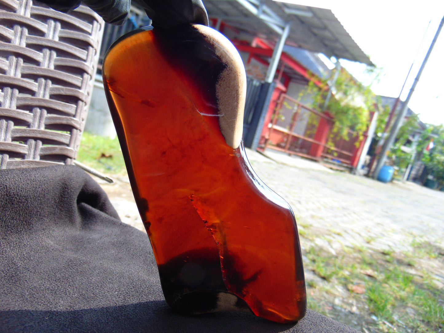 101 gram Slab polished Indonesian Sumatra Purple Blue Amber for Healing 25N158