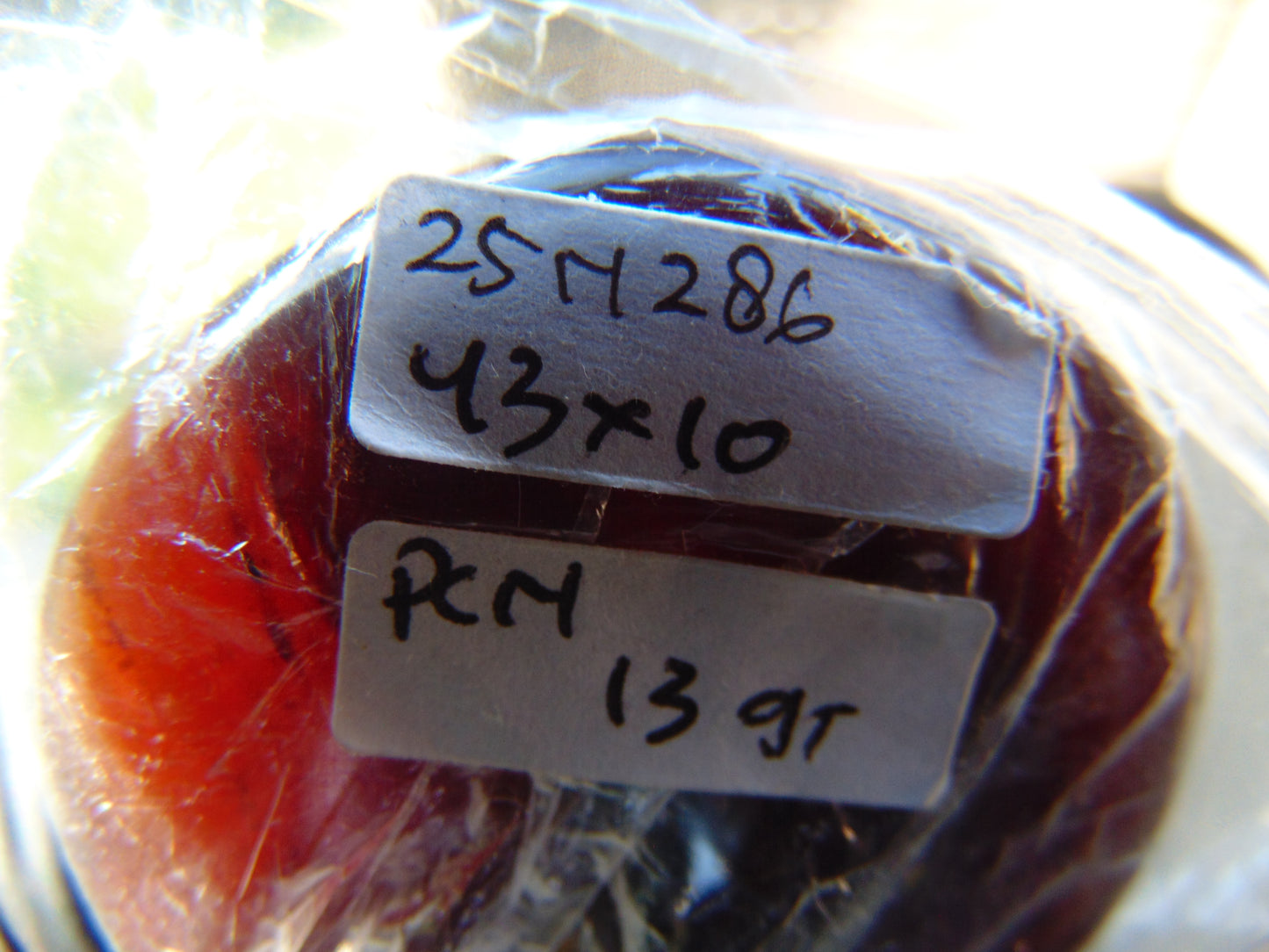 13 gr Donut Pendant Indonesian Amber for Healing 26N286