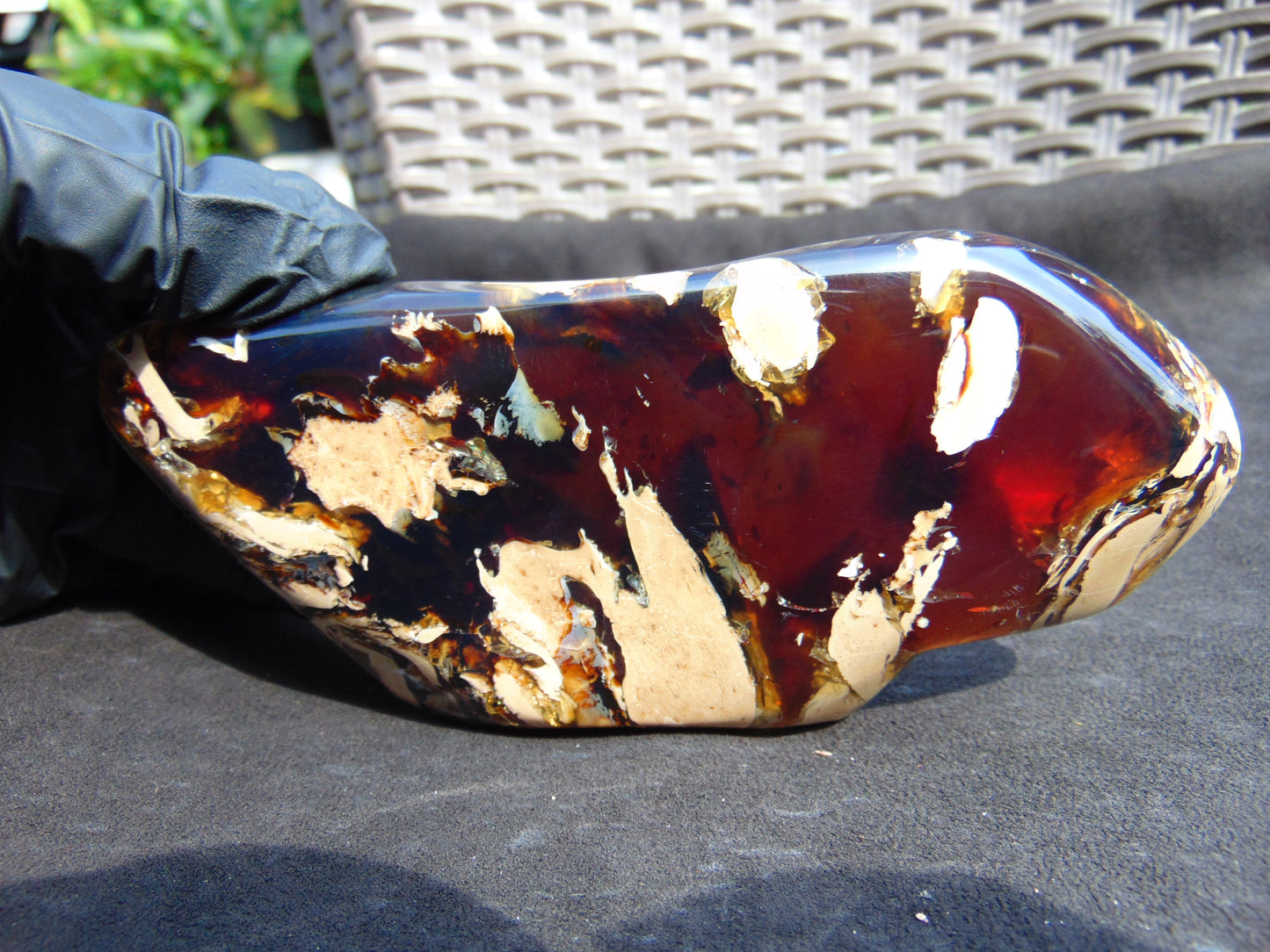 117 gram Slab polish Indonesian Sumatra White Blue Amber for Healing 25Y127