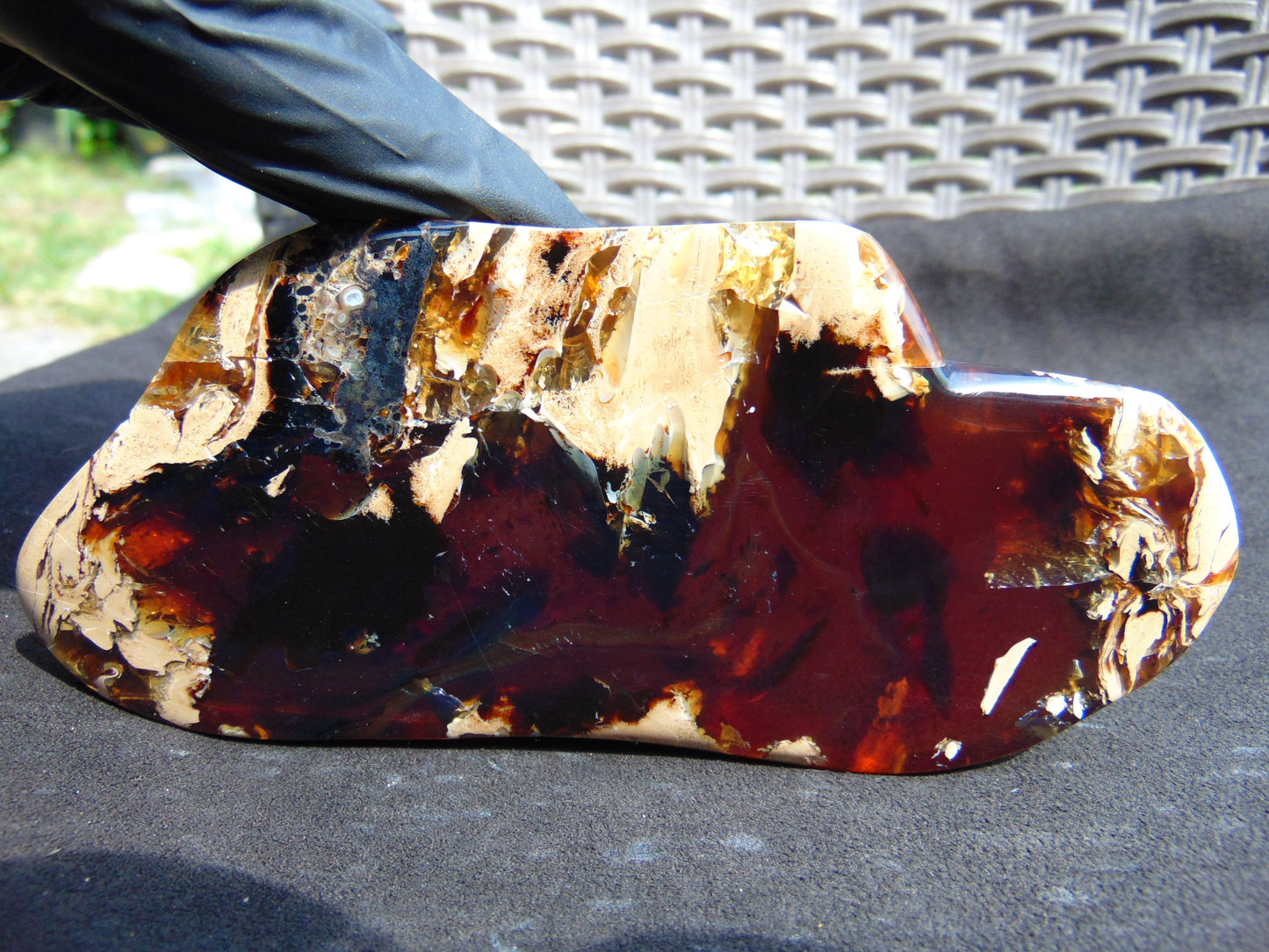 117 gram Slab polish Indonesian Sumatra White Blue Amber for Healing 25Y127