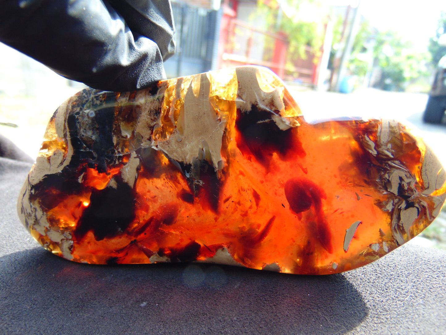 117 gram Slab polish Indonesian Sumatra White Blue Amber for Healing 25Y127