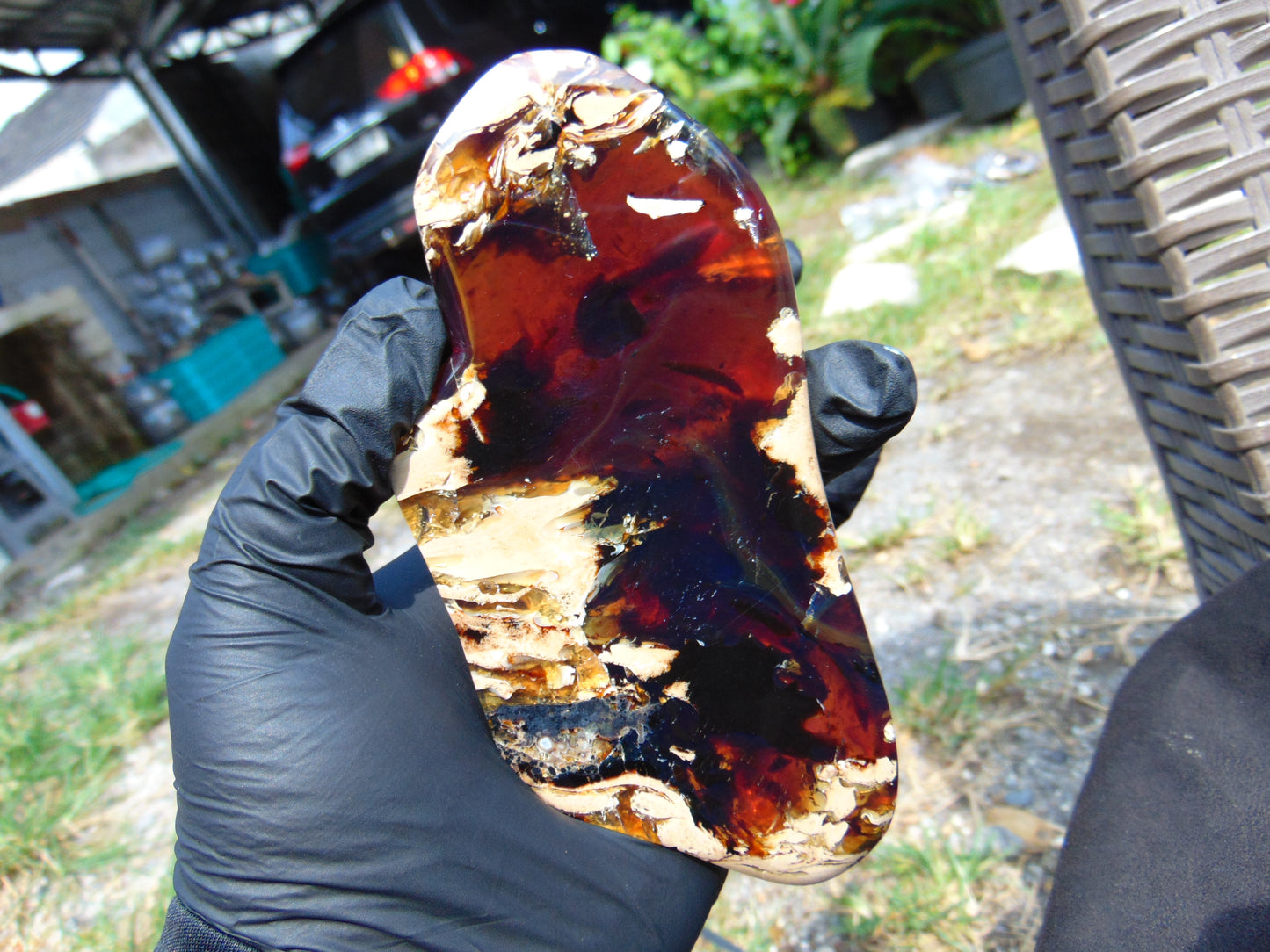117 gram Slab polish Indonesian Sumatra White Blue Amber for Healing 25Y127