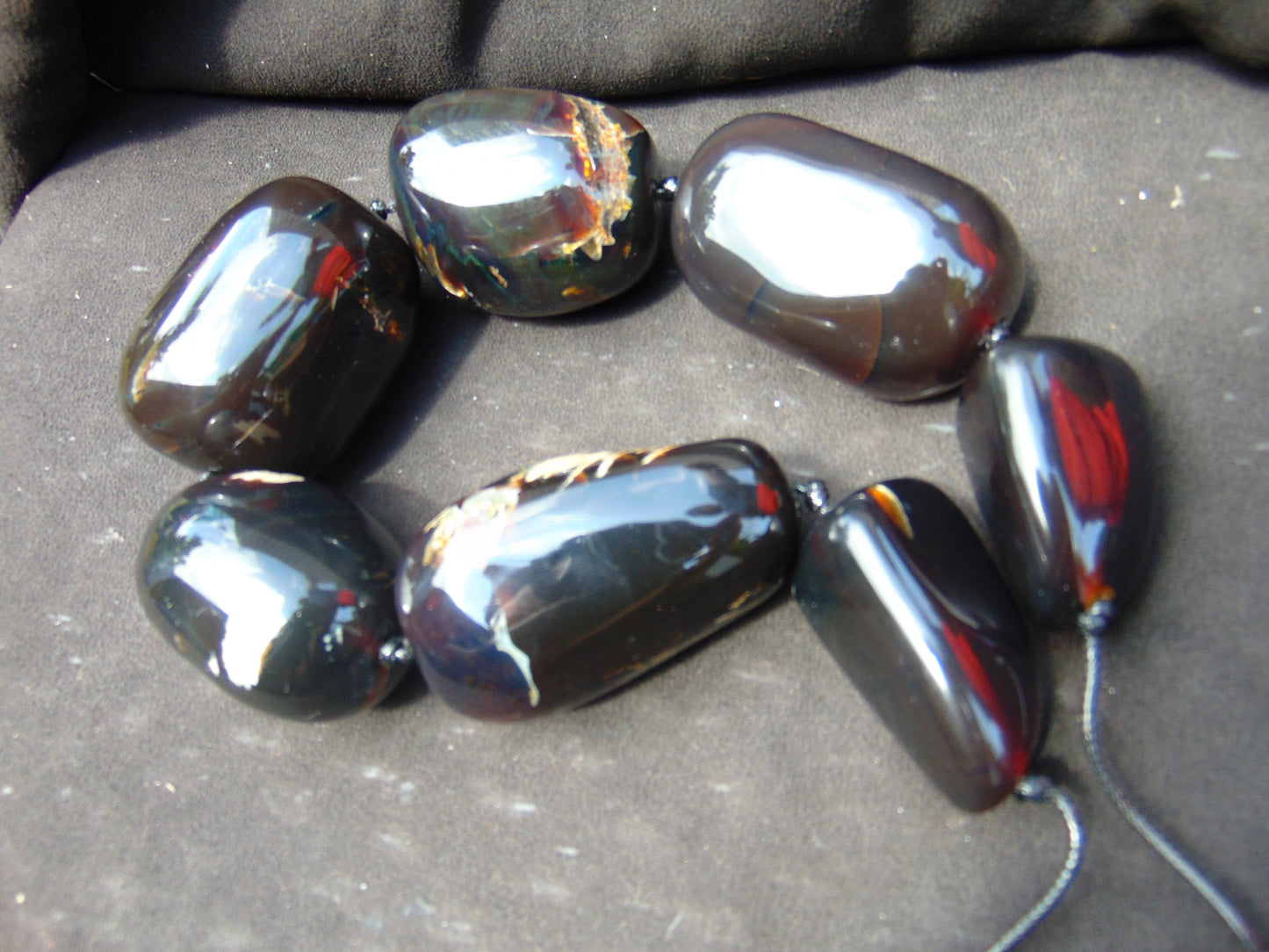 585 gr Big beads Necklace Indonesian dark red blue Amber for Healing NEC216