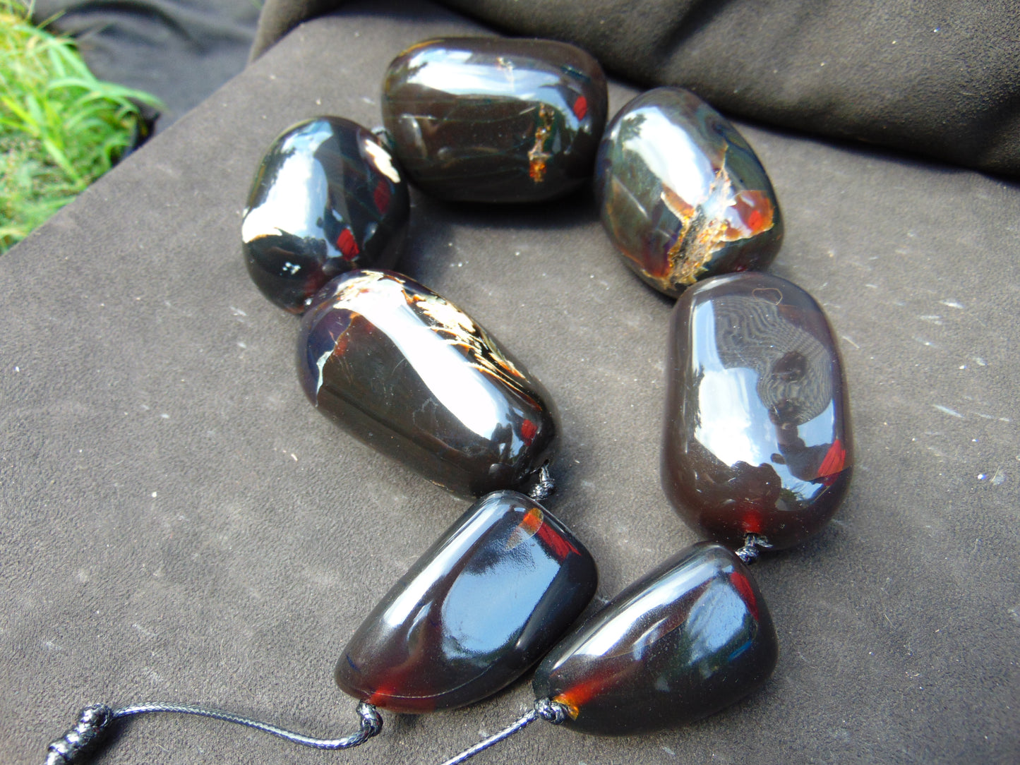585 gr Big beads Necklace Indonesian dark red blue Amber for Healing NEC216