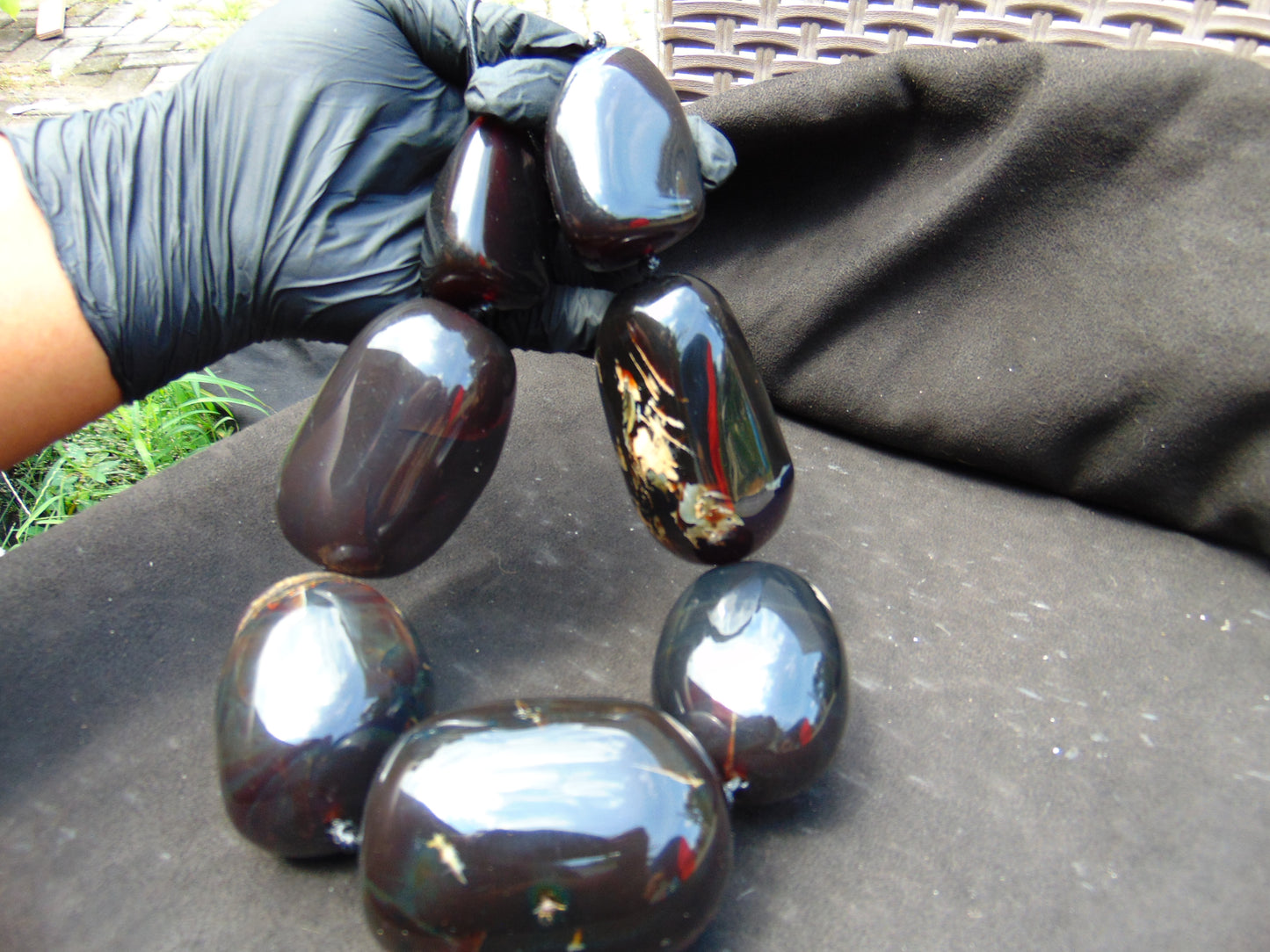 585 gr Big beads Necklace Indonesian dark red blue Amber for Healing NEC216