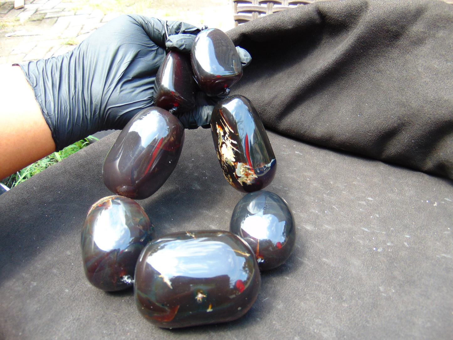 585 gr Big beads Necklace Indonesian dark red blue Amber for Healing NEC216