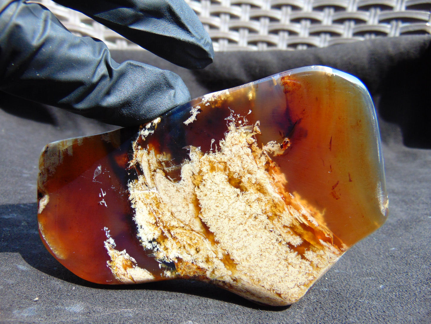 84 gram Slab polish Indonesian Sumatra White Honey Yellow Amber for Healing 25Y129