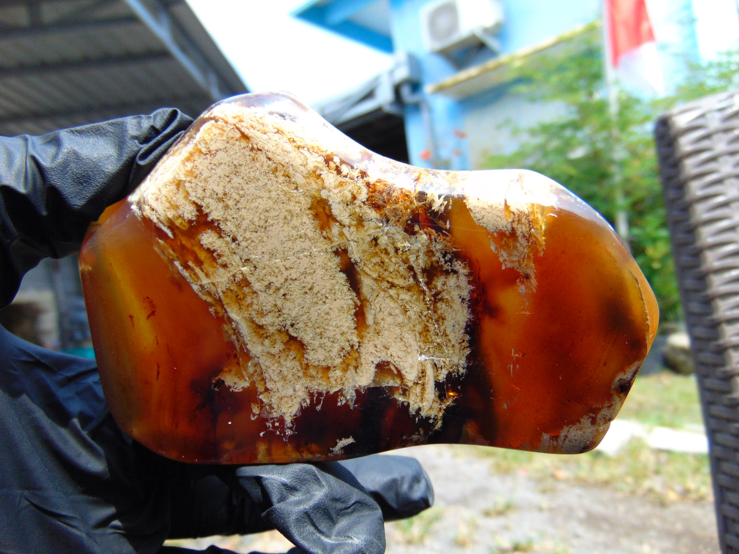 84 gram Slab polish Indonesian Sumatra White Honey Yellow Amber for Healing 25Y129