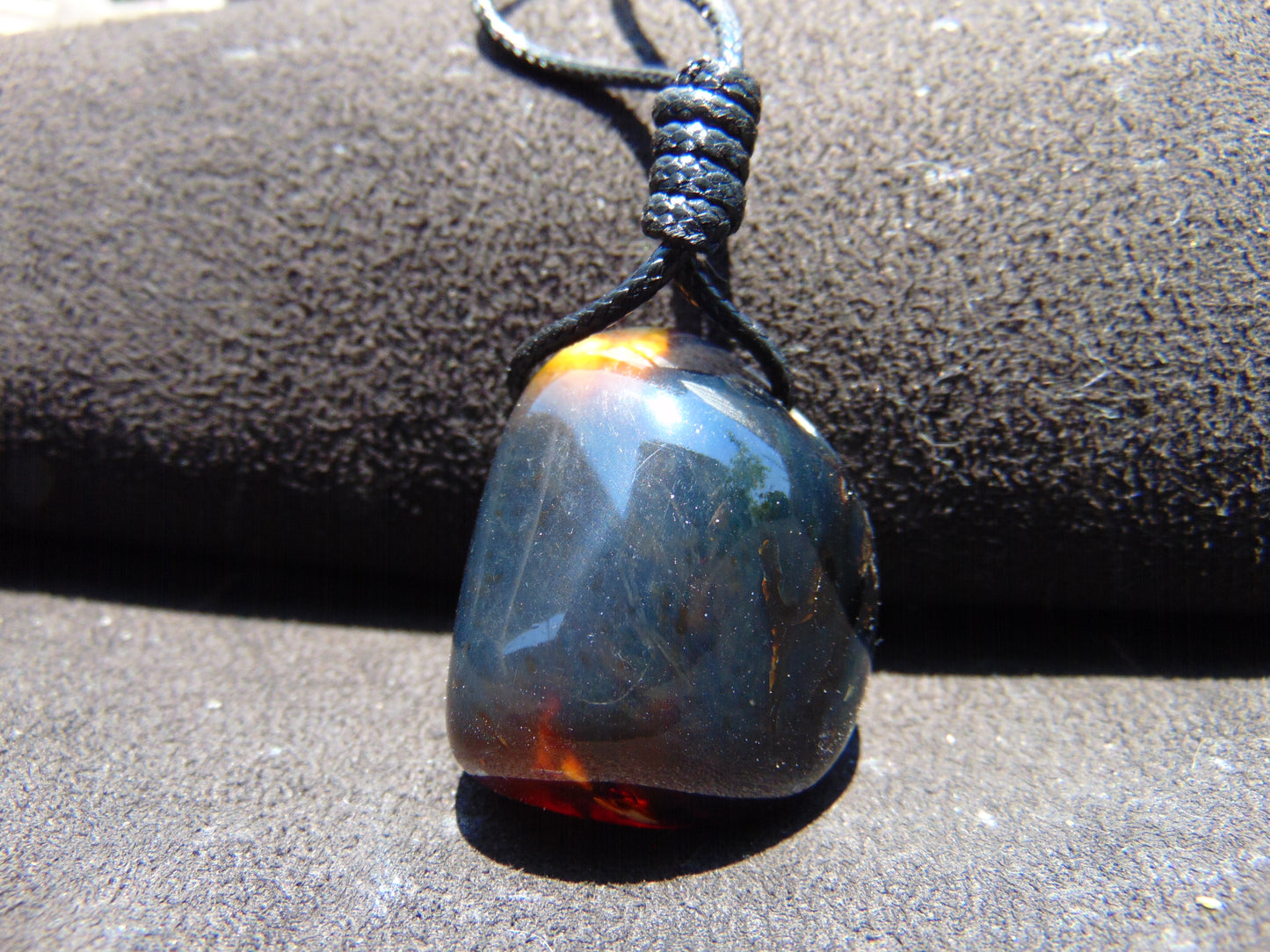 16 gr Pendant Indonesian Amber for Healing 25F6