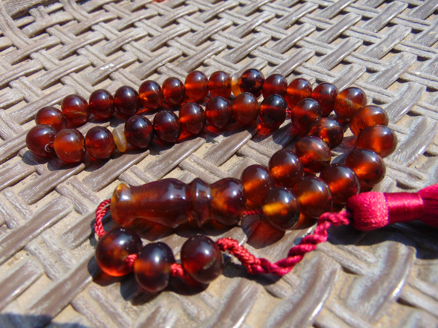 28 gr Hand Tasbih 33+3 Beads 10 mm Indonesian Red Amber for Healing TB11i33