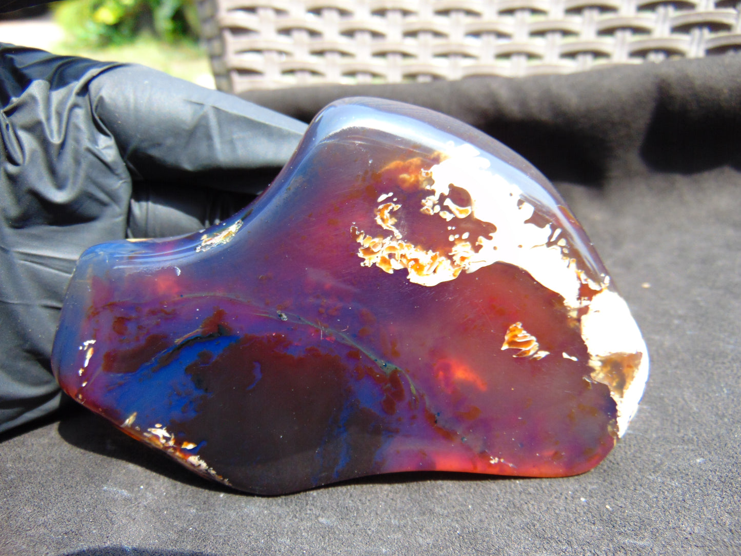 100 gram Slab polished Indonesian Sumatra Yellow Blue Amber for Healing 25N154