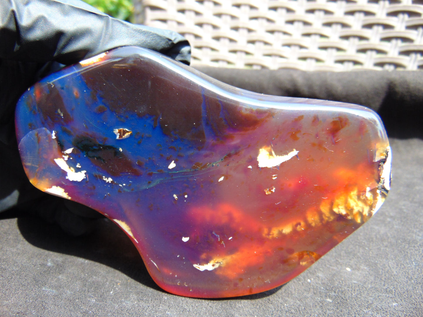 100 gram Slab polished Indonesian Sumatra Yellow Blue Amber for Healing 25N154