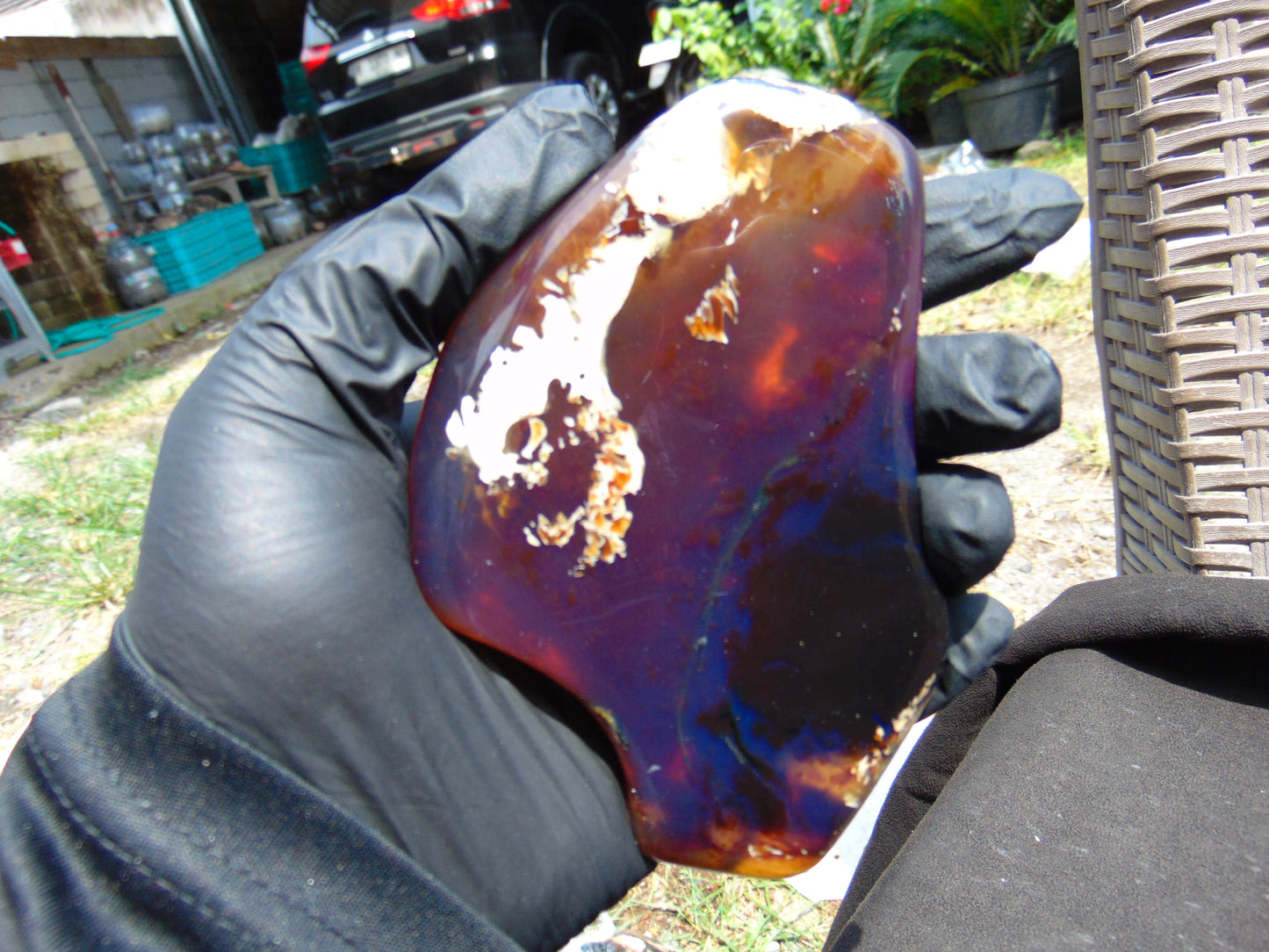 100 gram Slab polished Indonesian Sumatra Yellow Blue Amber for Healing 25N154