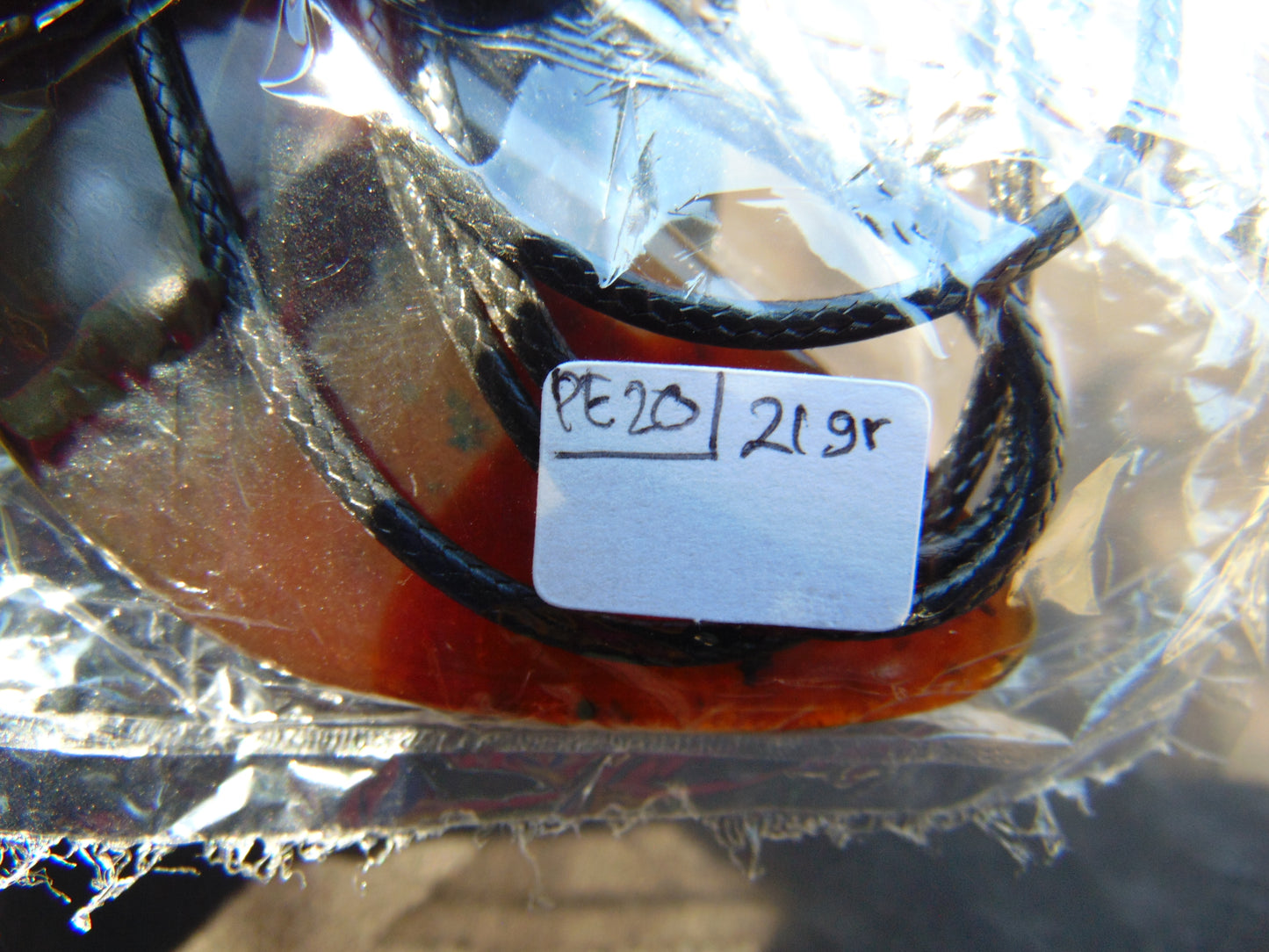 21 gr Pendant Indonesian Inclusion Red Amber for Healing PE20