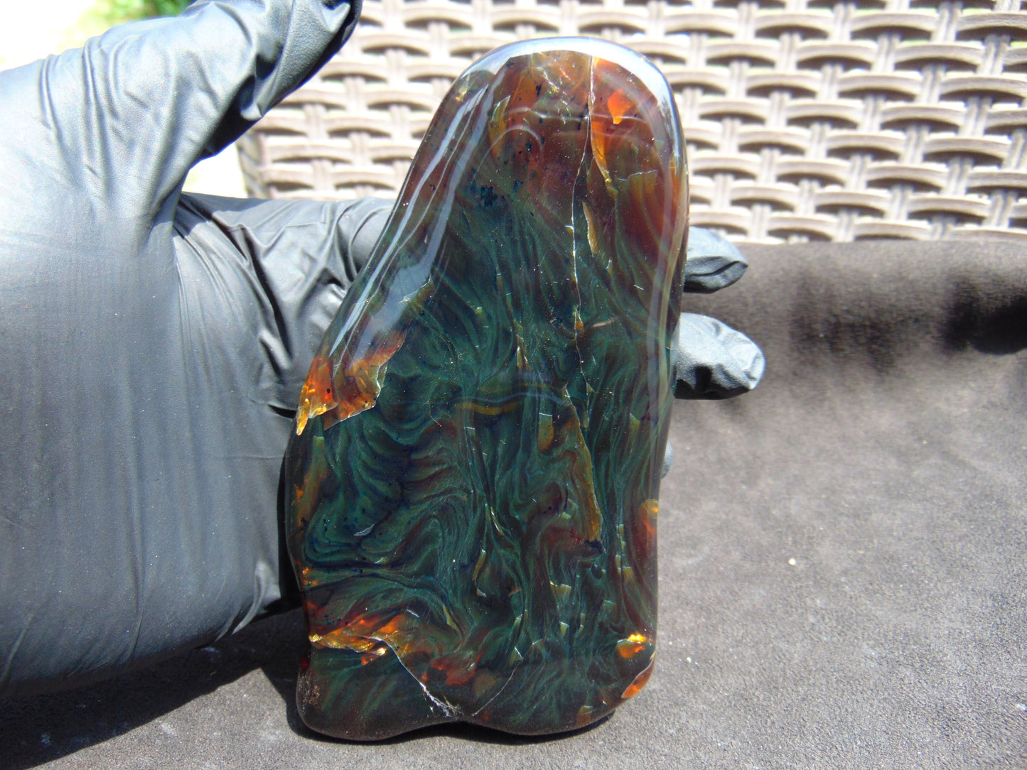137 gram Slab polished Indonesian Sumatra Green Amber for Healing 25N164
