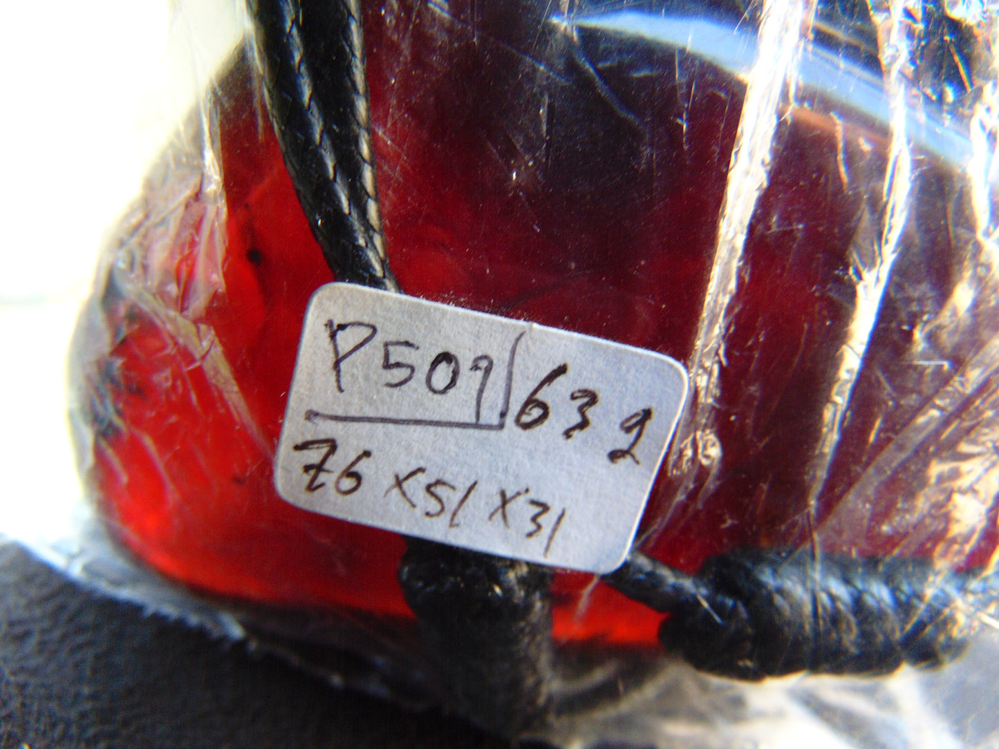 63 gr Pendant Indonesian Cherry Red Amber for Healing P501