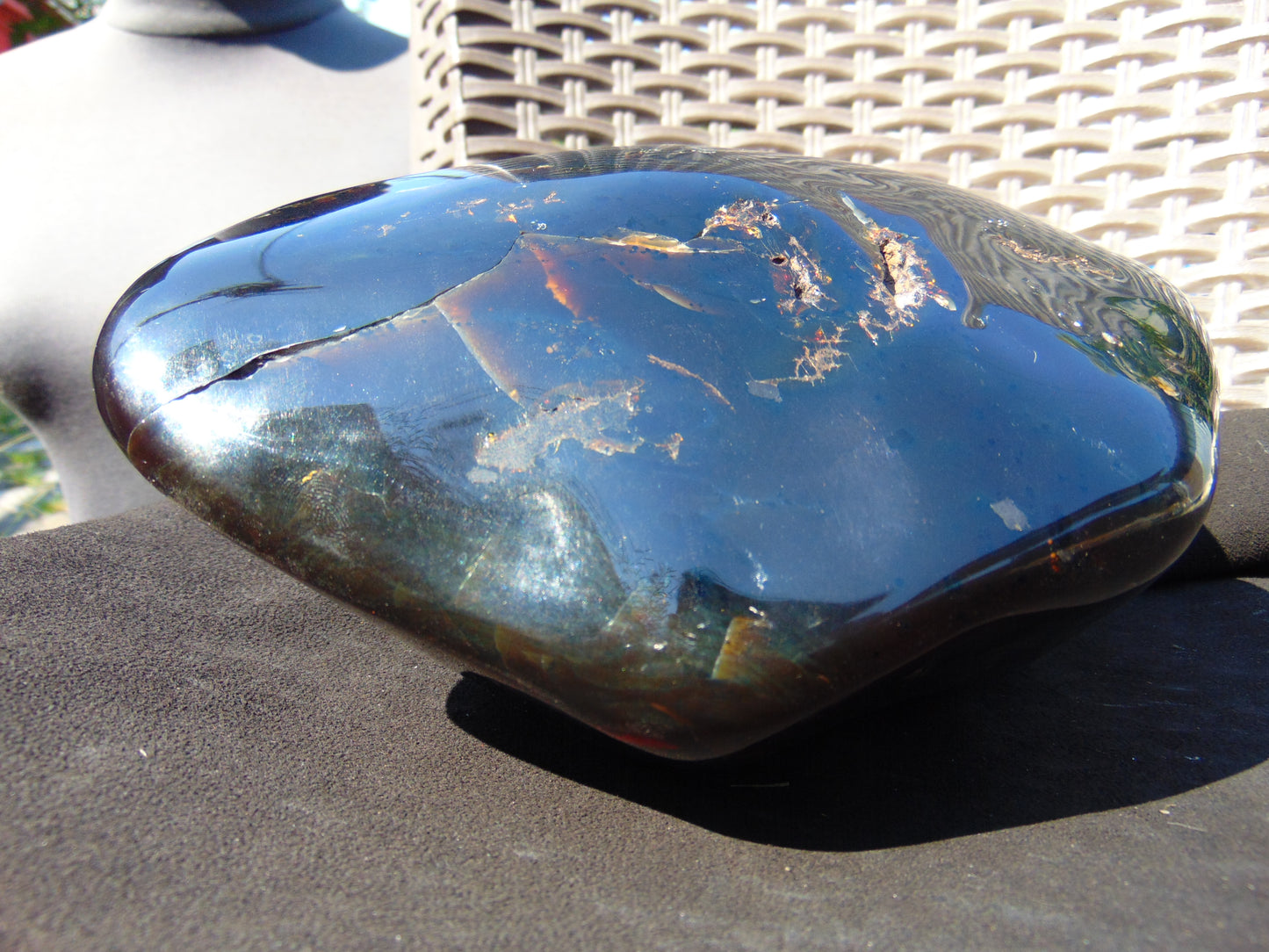 2008 gram Full polished Indonesian Dark Green Blue Amber for Healing ML75