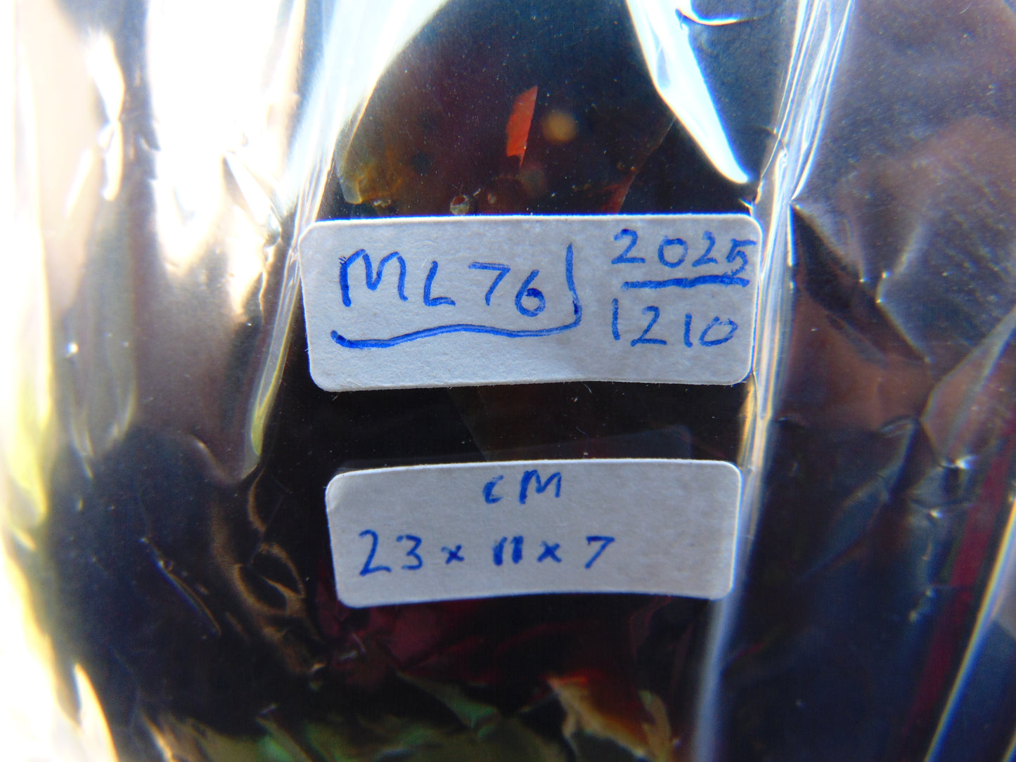 1210 gr Blue Polished 23x11x7 mm Indonesia Black Blue Amber for Healing ML76