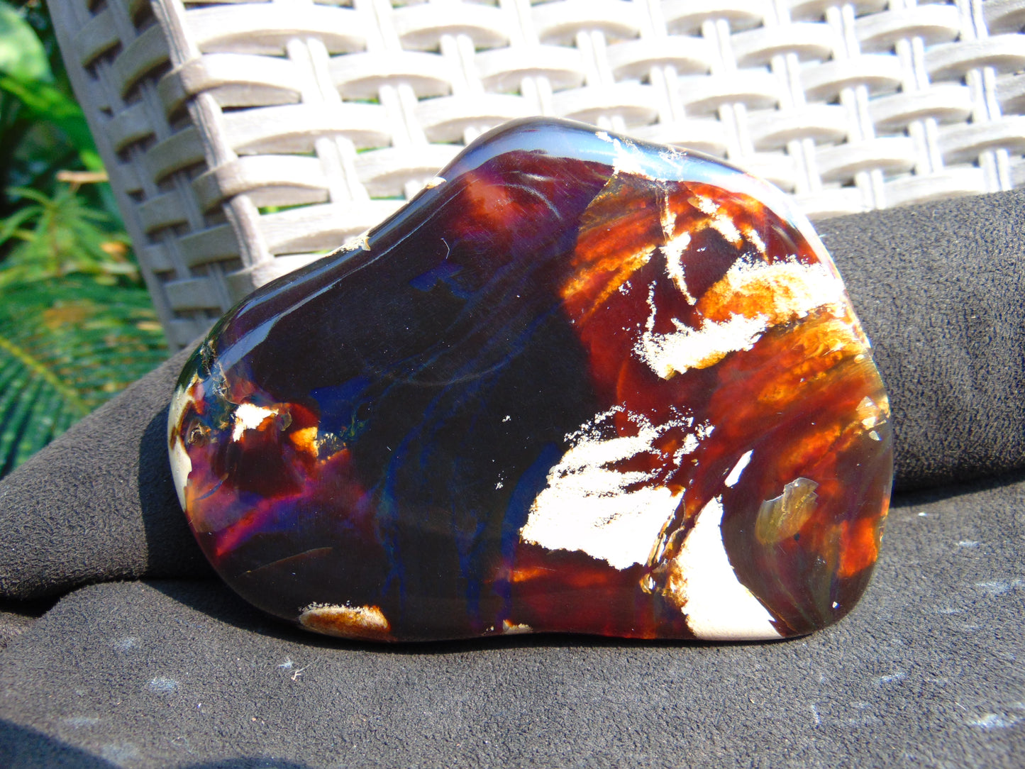 105 gram Slab Slim polished Indonesian Crystal red Amber for Healing 25N146