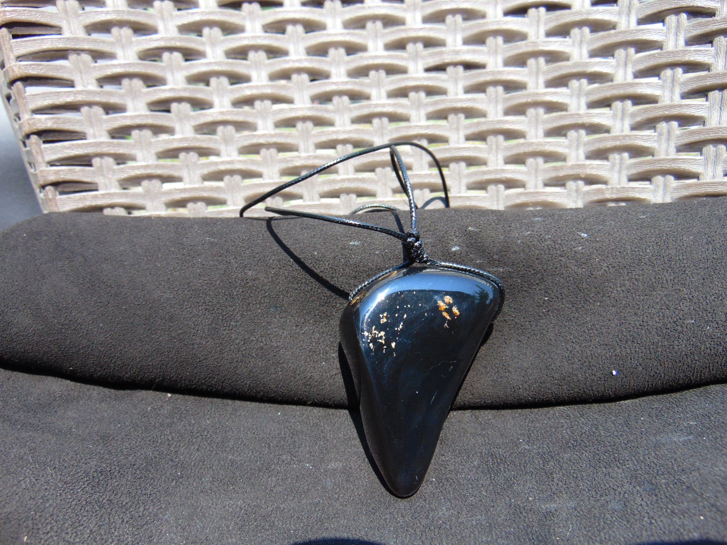 65 gr Pendant Indonesian Amber for Healing 25F10