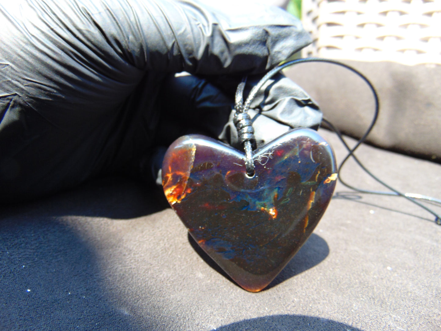 19 gr Heart Pendant Indonesian Amber for Healing PDN701