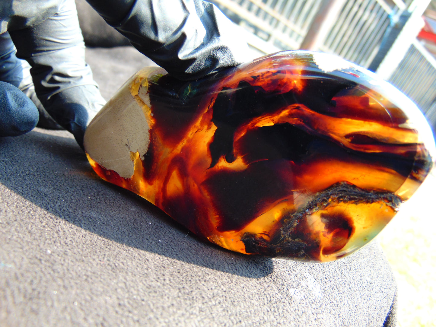 69 gram Slab polished Indonesian Sumatra Black Blue Amber for Healing 25Y115