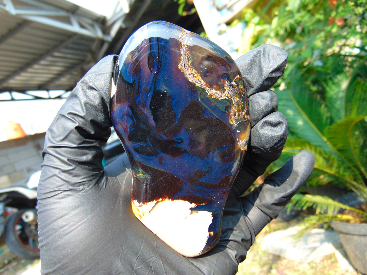 69 gram Slab polished Indonesian Sumatra Black Blue Amber for Healing 25Y115