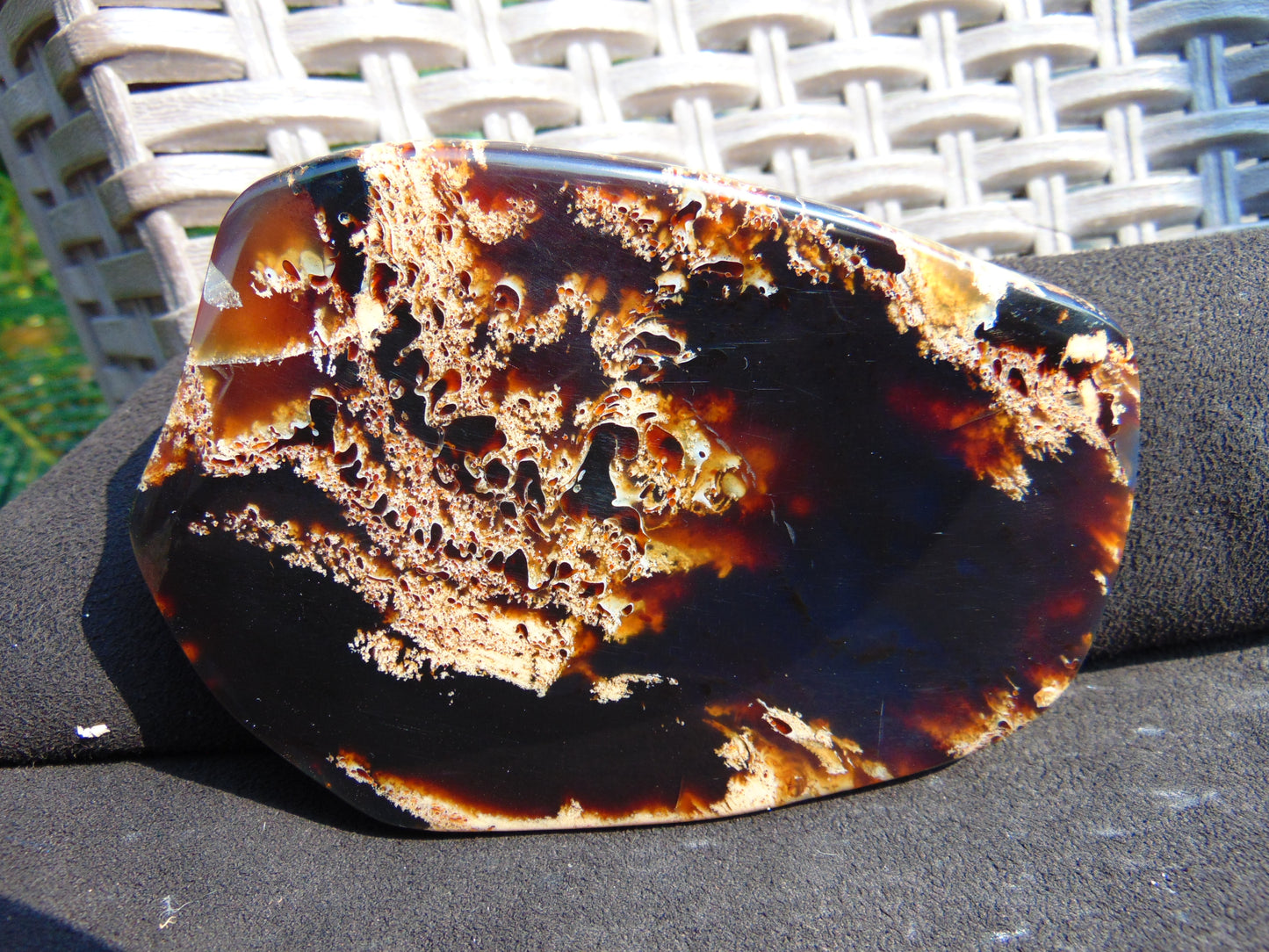 113 gram Slab polished Indonesian Sumatra White Red Amber for Healing 25Y113