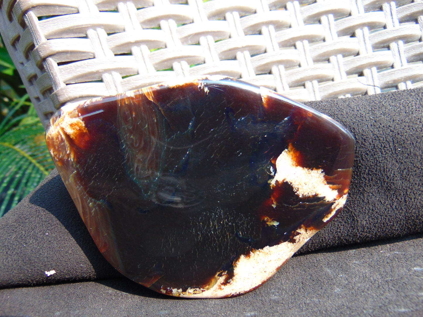 86 gram Slab polished Indonesian Sumatra Black Amber for Healing 25Y109