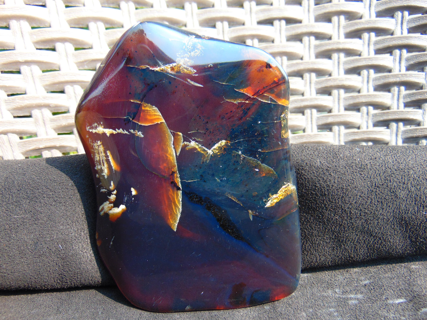 123 gram Slab polished Indonesian Sumatra Blue Amber for Healing 25Y126
