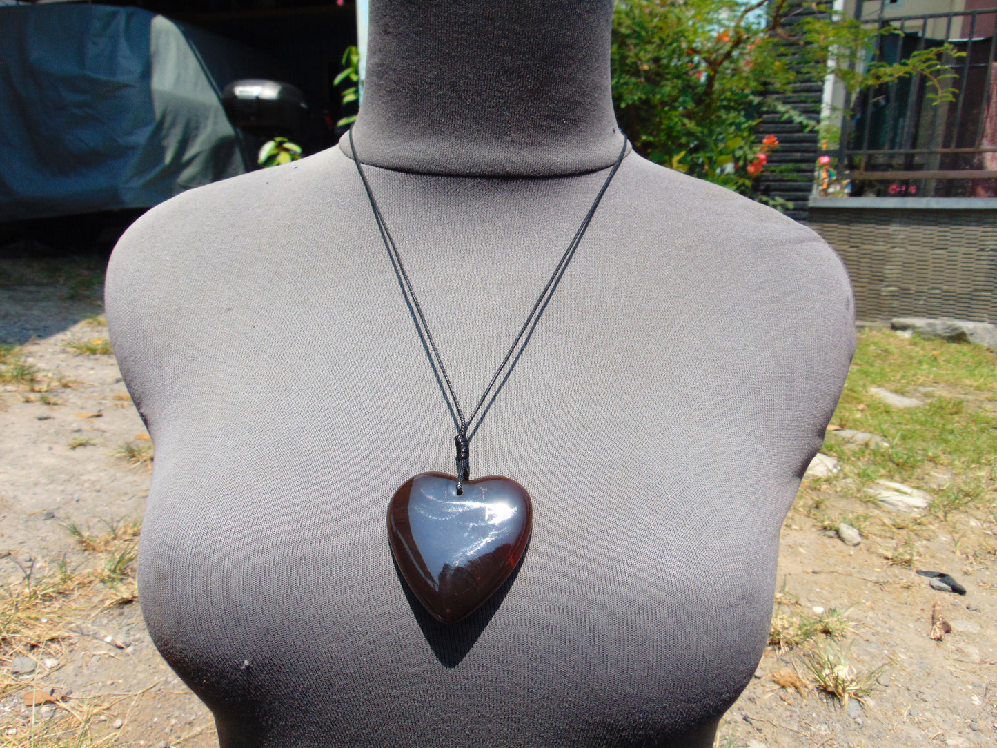 14 gr Heart Pendant Indonesian White Amber for Healing PCA136