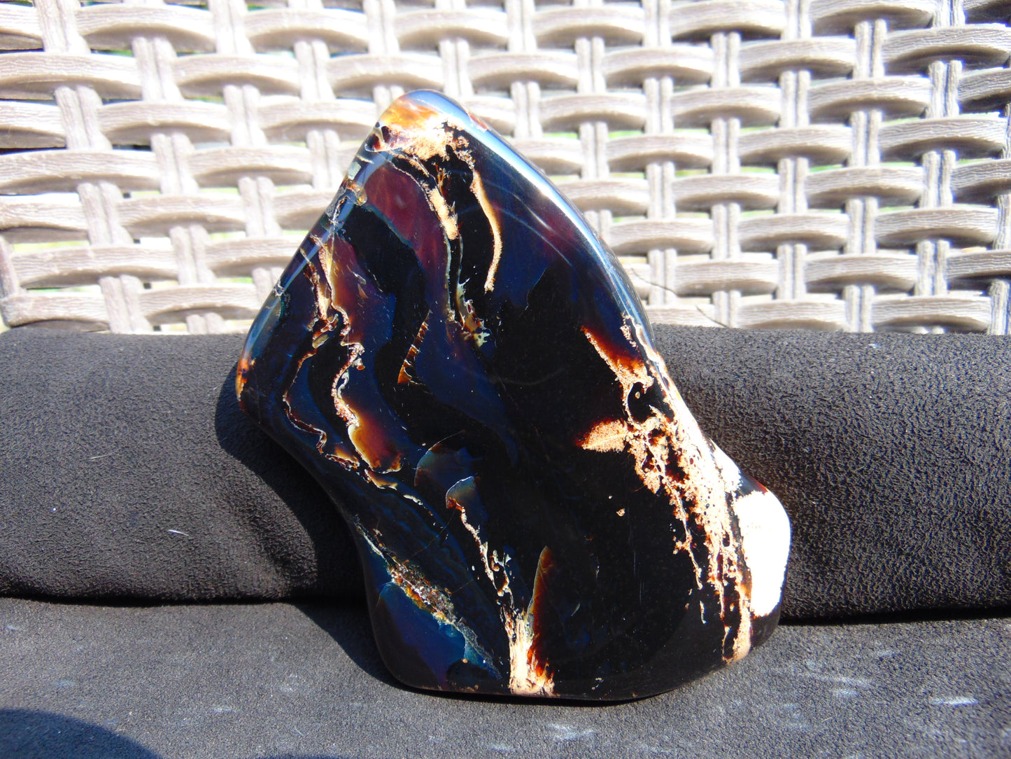 109 gram Slab polished Indonesian Sumatra Black Blue Amber for Healing 25Y111