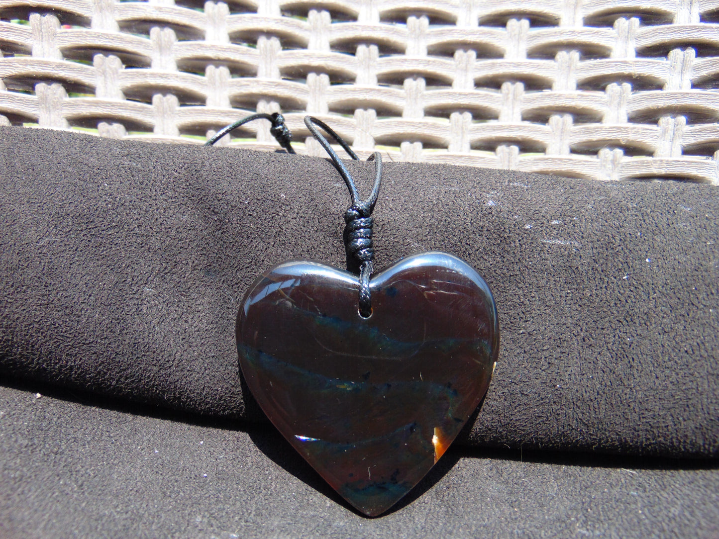 23 gr Heart Pendant Indonesian Amber for Healing PDN702