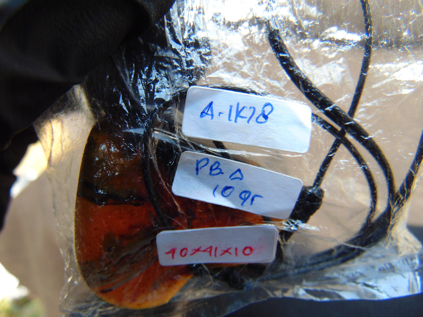 10 gr Heart Pendant Indonesian Blue Amber for Healing PBAIK68