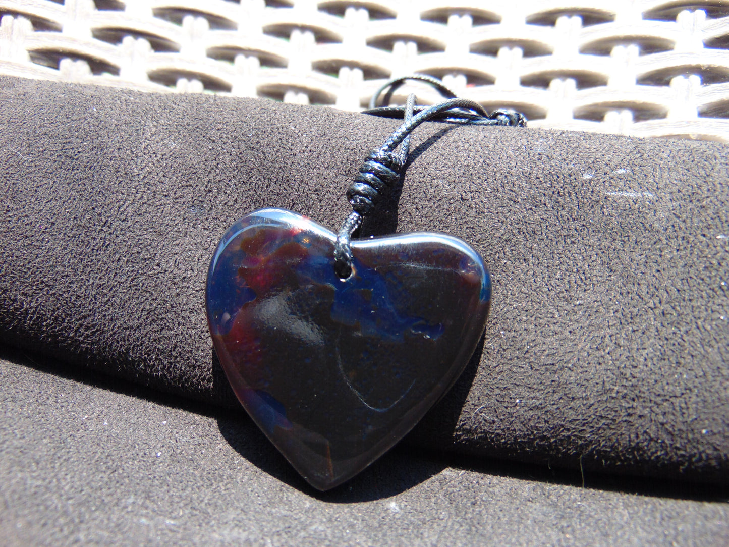 20 gr Heart Pendant Indonesian Blue Black Amber for Healing PDY733