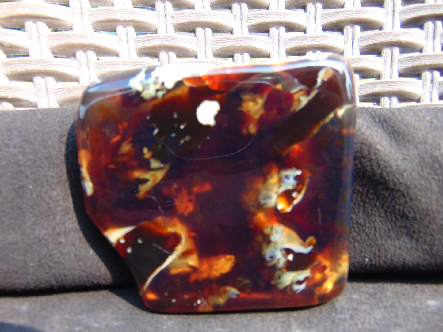67 gram Slab polished Indonesian Sumatra Yellow Blue Amber for Healing 25Y112