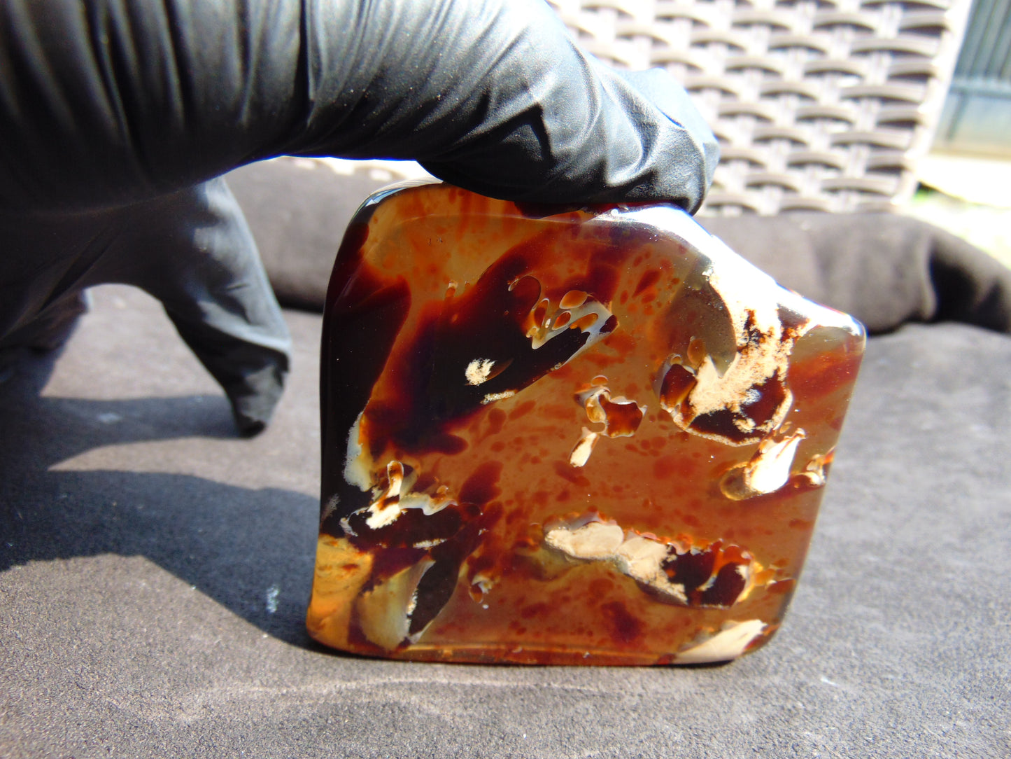 67 gram Slab polished Indonesian Sumatra Yellow Blue Amber for Healing 25Y112