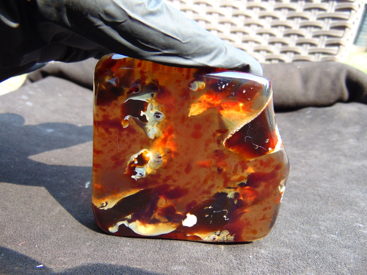 67 gram Slab polished Indonesian Sumatra Yellow Blue Amber for Healing 25Y112