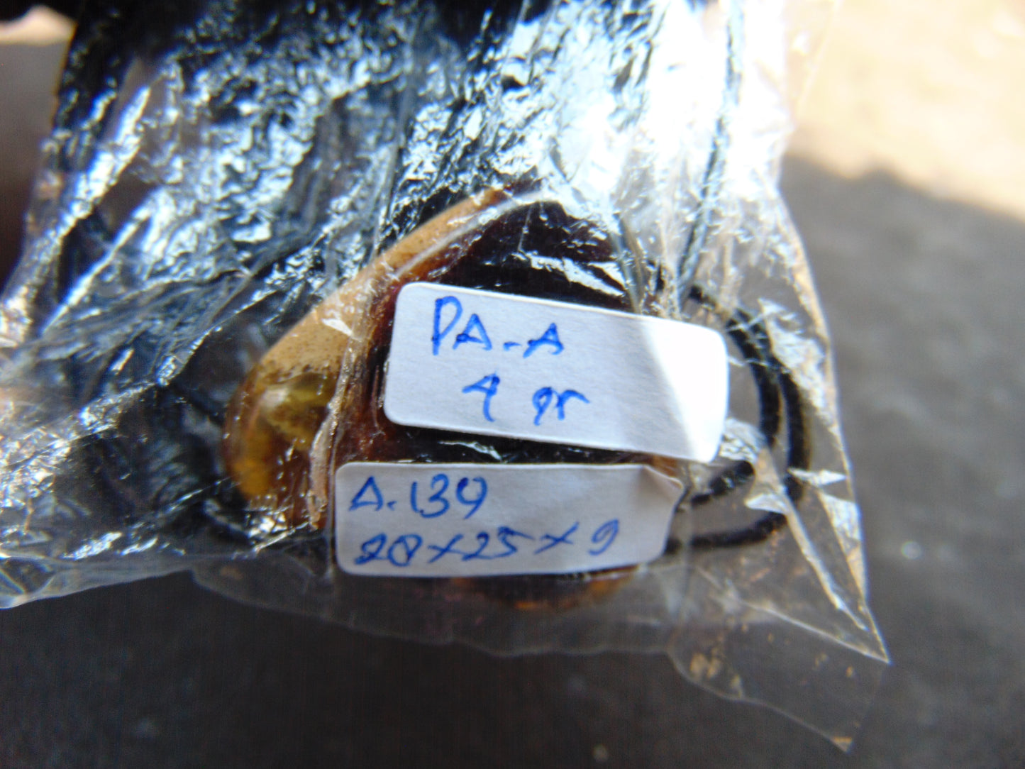 4 gr Heart Pendant Indonesian Amber for Healing PAA139