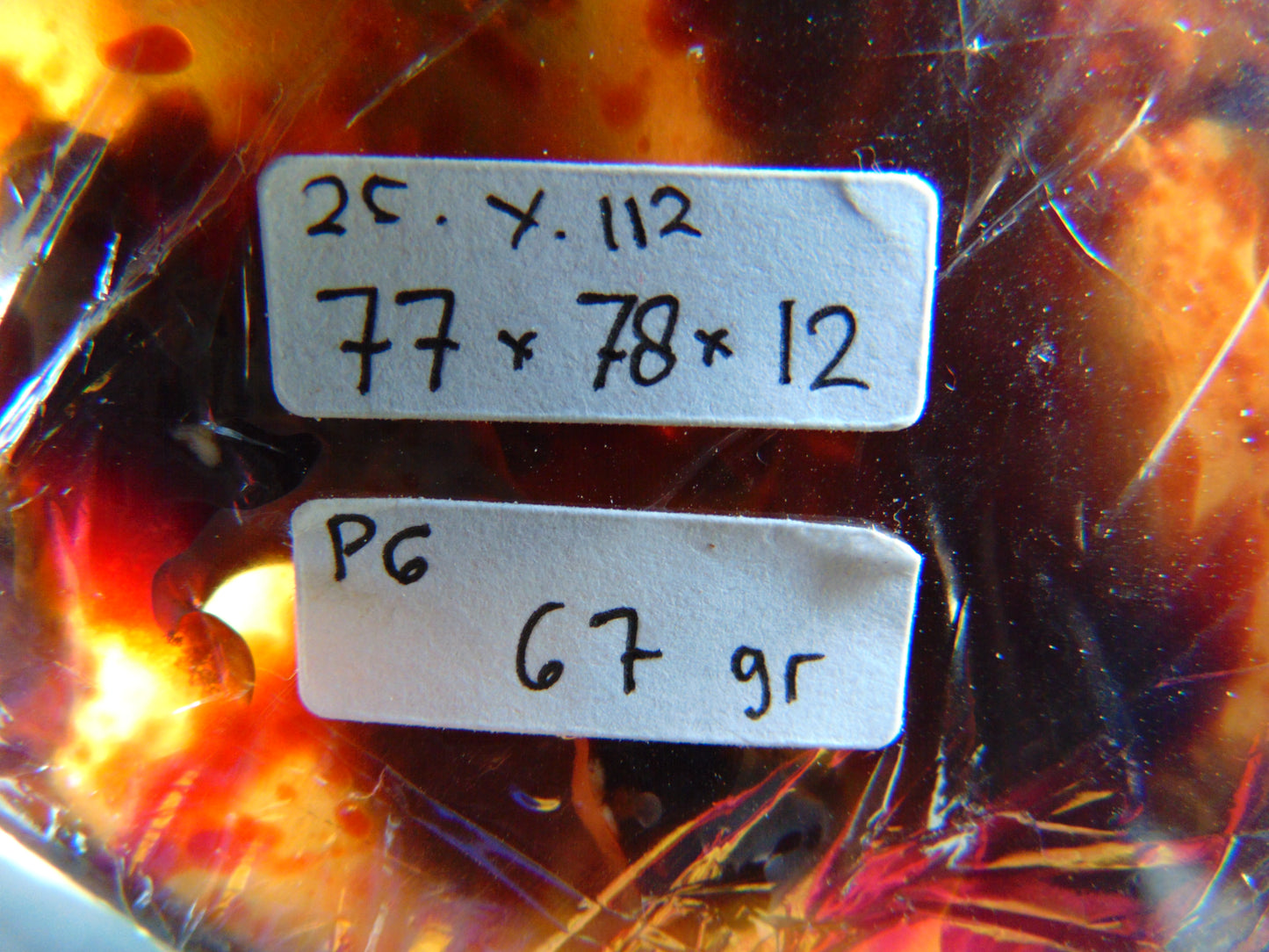 67 gram Slab polished Indonesian Sumatra Yellow Blue Amber for Healing 25Y112