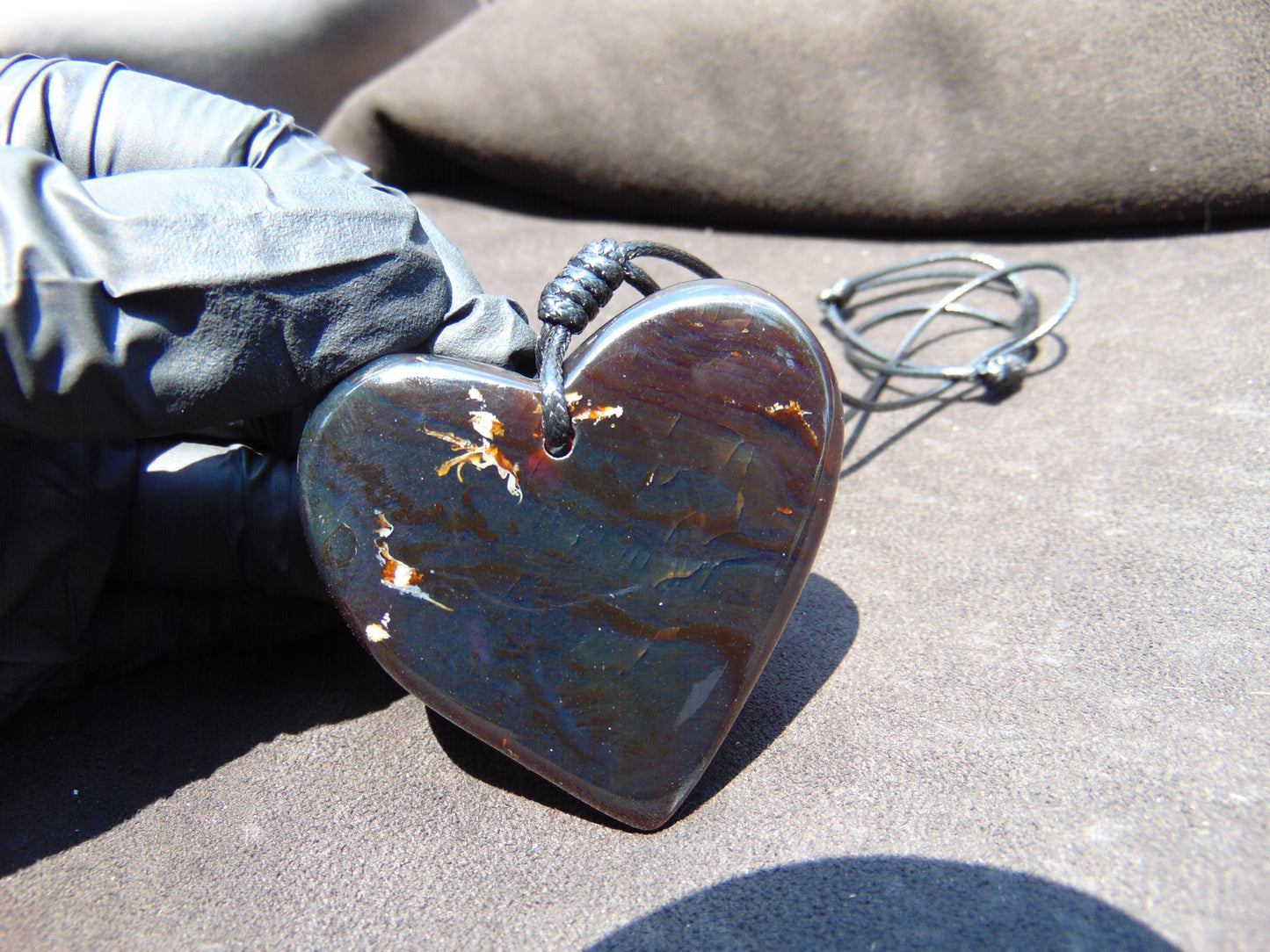 24 gr Heart Pendant Indonesian Cherry Amber for Healing PDY744