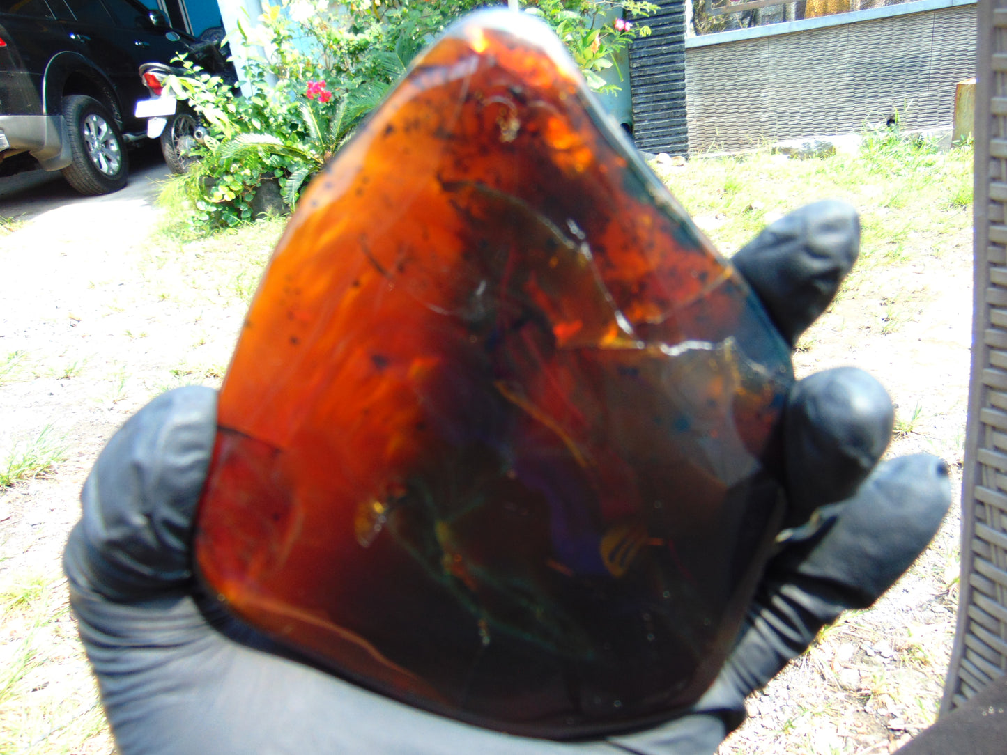 100 gram Slab Slim polished Indonesian Crystal red Amber for Healing 25A212