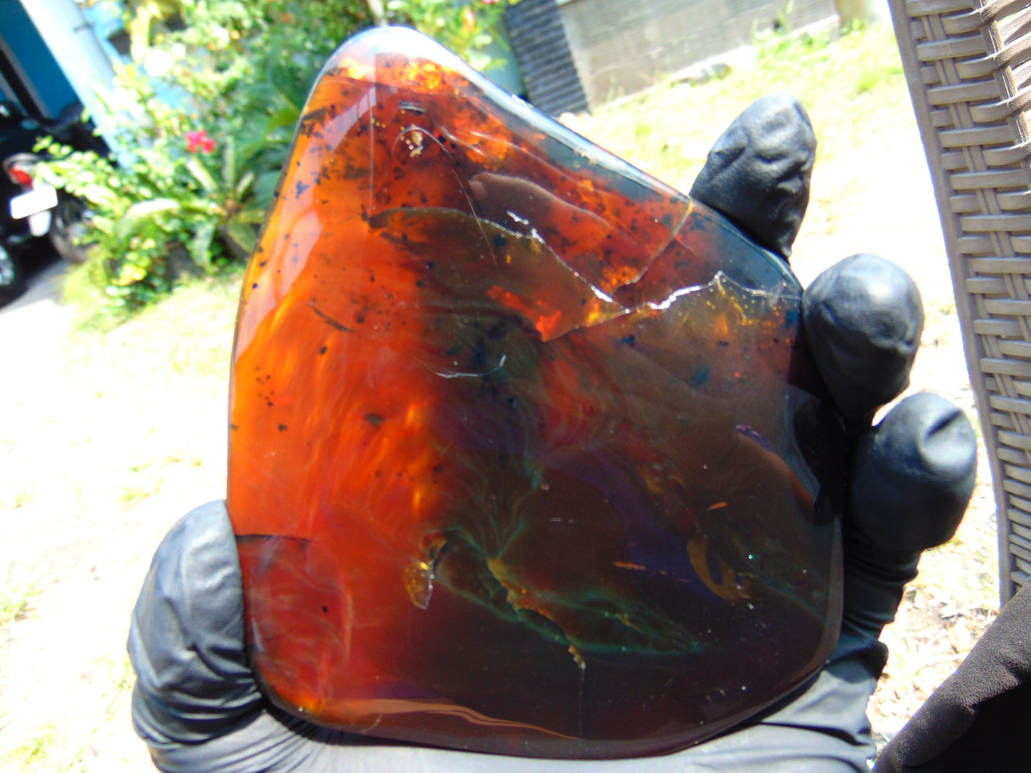 100 gram Slab Slim polished Indonesian Crystal red Amber for Healing 25A212